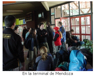 Cuadro de texto:  
En la terminal de Mendoza

